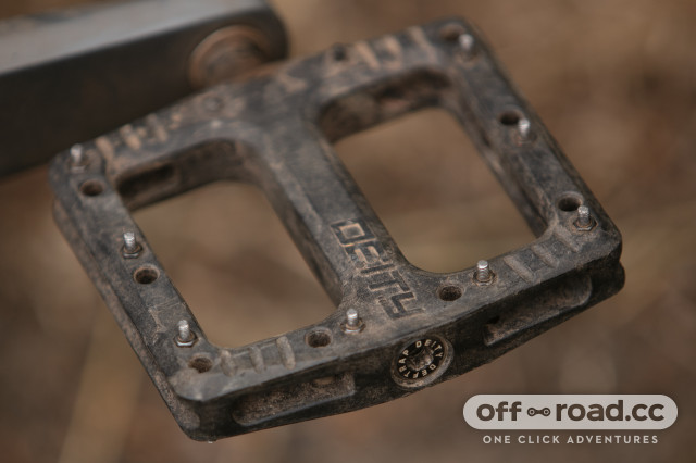 Deity bike pedals hot sale